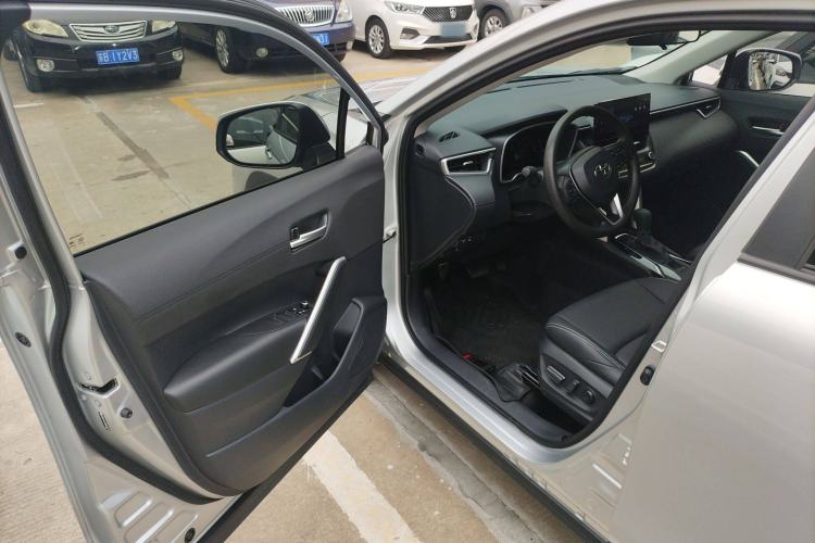 Used Toyota FRONTLANDER 2023 2.0L Smart Electric Hybrid Dual-Engine Luxury Edition Interior 2