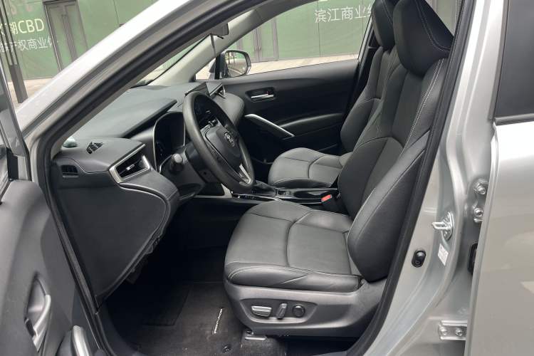 Used Toyota FRONTLANDER 2023 2.0L CVT Luxury Edition Interior 2
