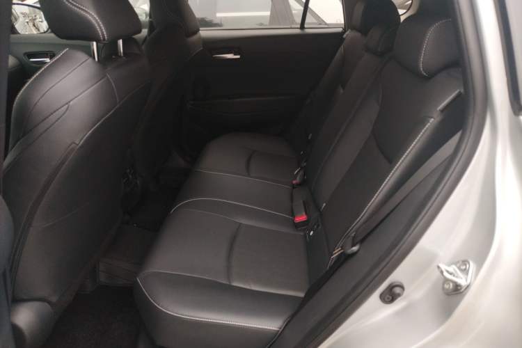 Used Toyota FRONTLANDER 2023 2.0L Smart Electric Hybrid Dual-Engine Luxury Edition Interior 3