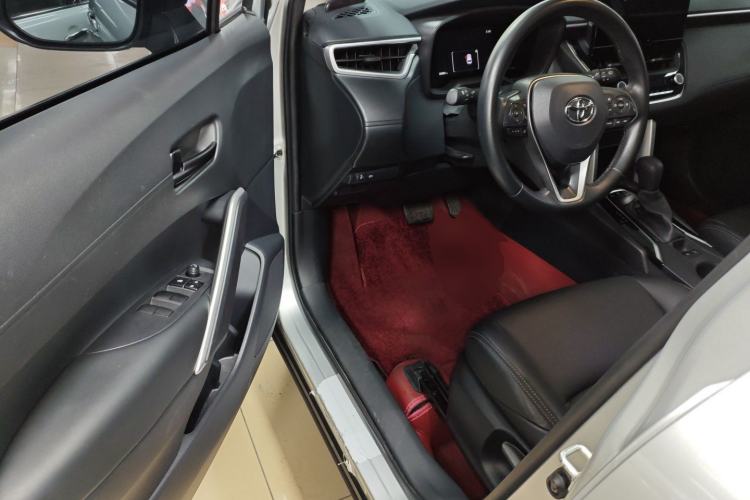 Used Toyota FRONTLANDER 2023 2.0L CVT Leading Edition Interior 3
