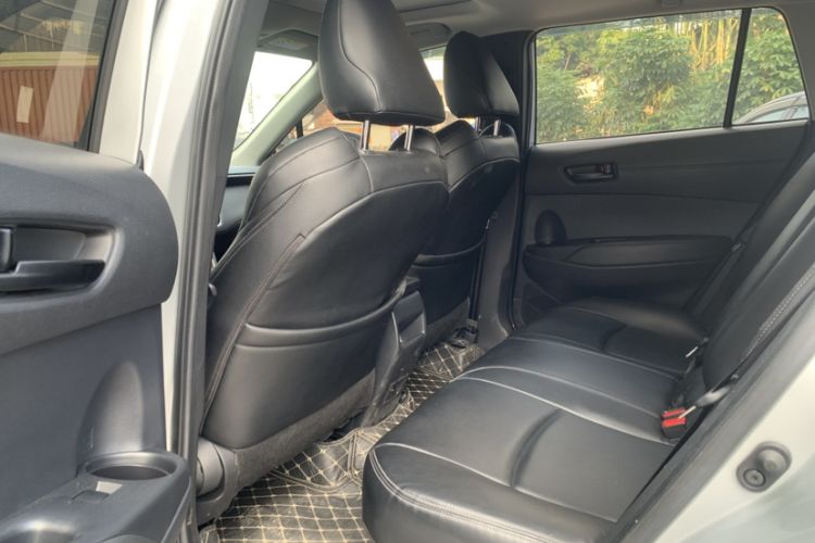 Used Toyota FRONTLANDER 2023 2.0L Smart Electric Hybrid Dual-Engine Leading Edition Interior 4