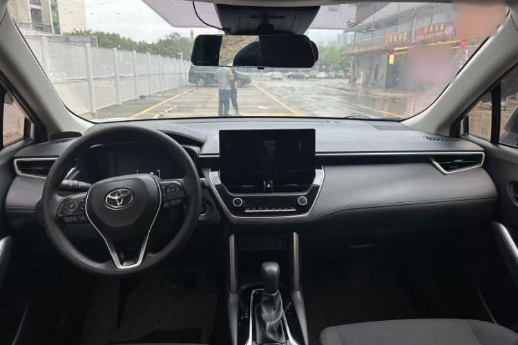 Used Toyota FRONTLANDER 2023 2.0L CVT Leading Edition Interior 4