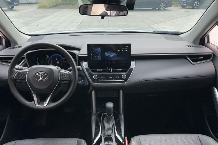 Used Toyota FRONTLANDER 2023 2.0L Smart Electric Hybrid Dual-Engine Luxury Edition Interior 8
