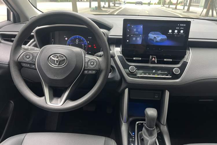 Used Toyota FRONTLANDER 2023 2.0L CVT Luxury Edition Interior 9