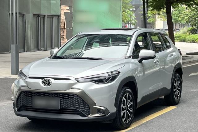 Used Toyota FRONTLANDER 2023 2.0L CVT Luxury Edition
