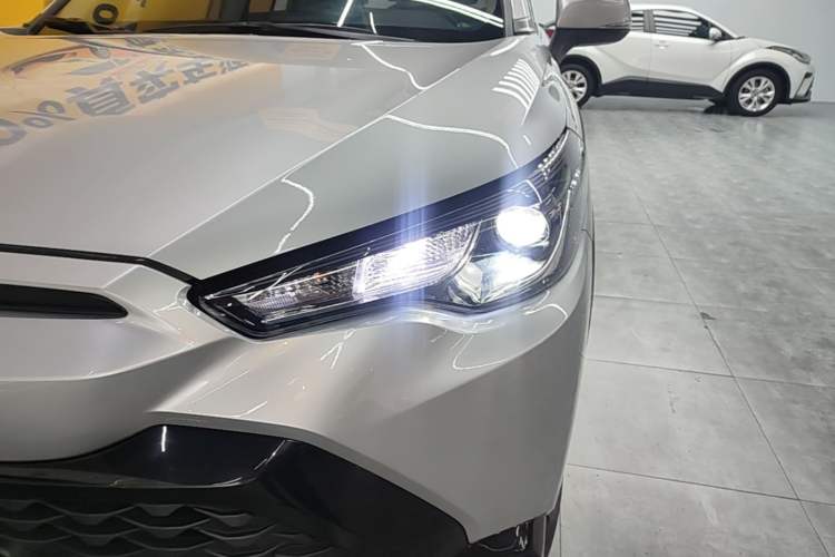 Used Toyota FRONTLANDER 2023 2.0L CVT Elite Edition Left Front Headlight
