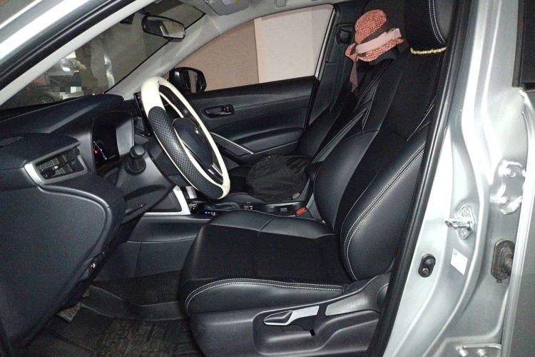 Used Toyota FRONTLANDER 2023 2.0L CVT Elite Edition Left Front Seat
