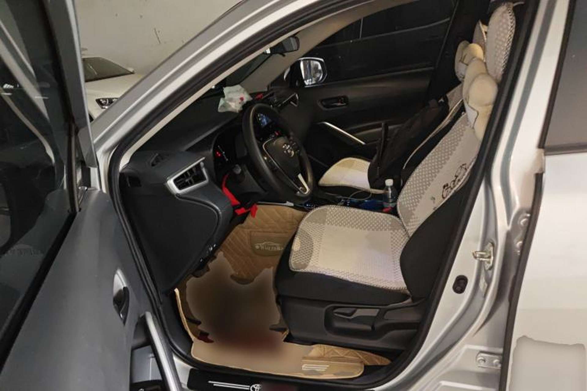Used Toyota FRONTLANDER 2023 2.0L Smart Electric Hybrid Dual-Engine Leading Edition Left Front Seat