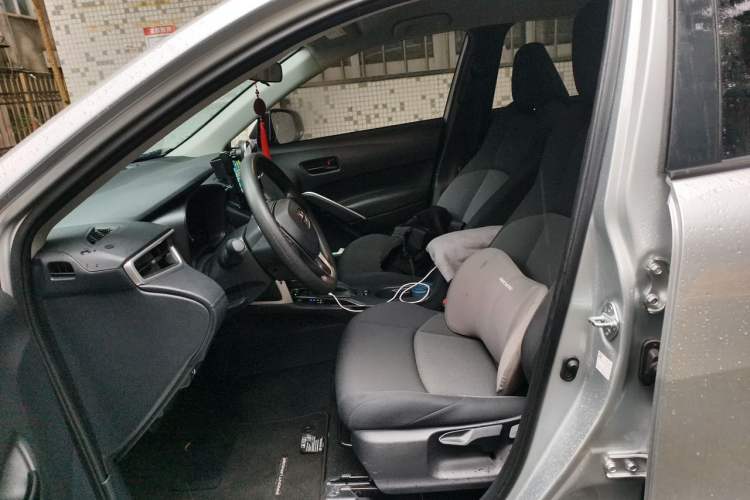 Used Toyota FRONTLANDER 2023 2.0L CVT Elite Edition Left Front Seat
