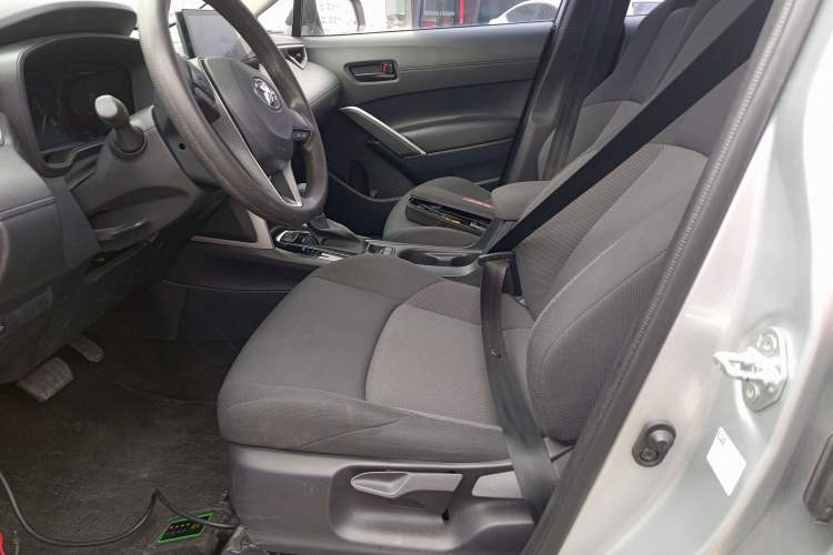 Used Toyota FRONTLANDER 2023 2.0L CVT Elite Edition Left Front Seat