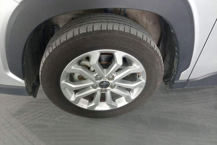 Used Toyota FRONTLANDER 2023 2.0L CVT Elite Edition Left Front Wheel Hub