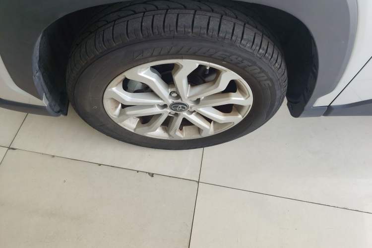Used Toyota FRONTLANDER 2023 2.0L CVT Elite Edition Left Front Wheel Hub