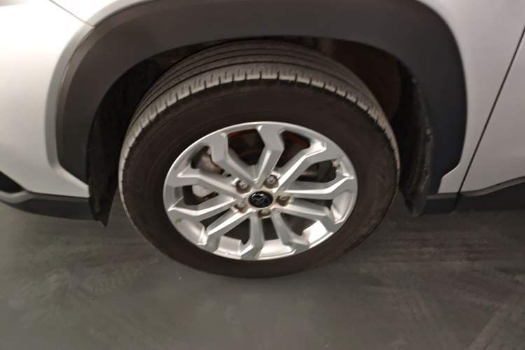 Used Toyota FRONTLANDER 2023 2.0L CVT Elite Edition Left Front Wheel Hub