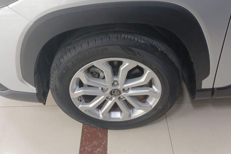 Used Toyota FRONTLANDER 2023 2.0L CVT Elite Edition Left Front Wheel Hub