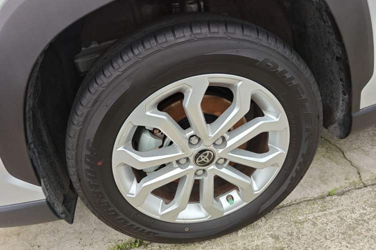 Used Toyota FRONTLANDER 2023 2.0L CVT Elite Edition Left Front Wheel Hub