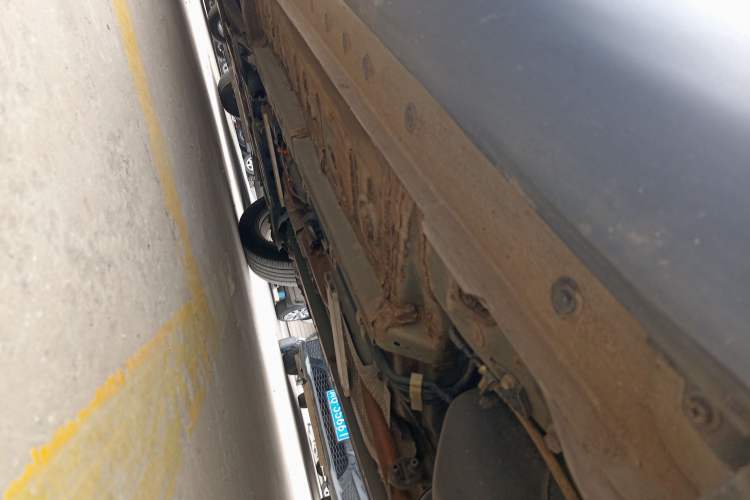 Used Toyota FRONTLANDER 2023 2.0L CVT Elite Edition Left Side Sill