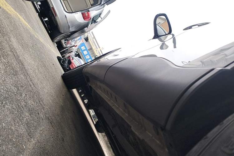 Used Toyota FRONTLANDER 2023 2.0L CVT Elite Edition Left Side Sill