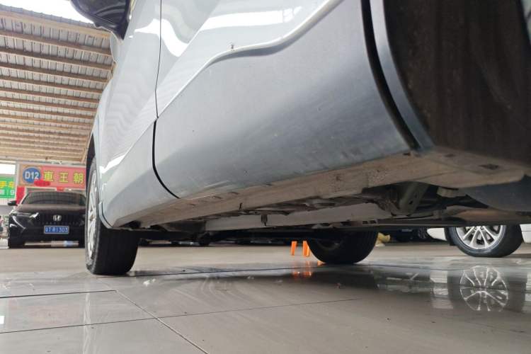 Used Toyota FRONTLANDER 2023 2.0L CVT Leading Edition Left Side Sill