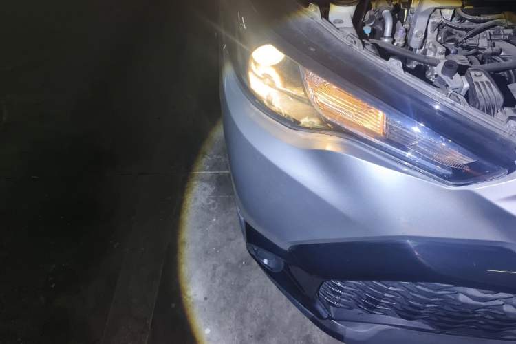 Used Toyota FRONTLANDER 2023 2.0L CVT Leading Edition Right Front Headlight