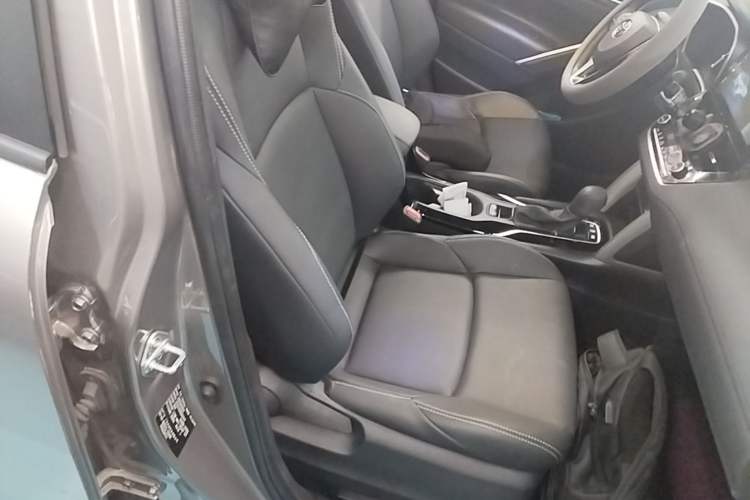 Used Toyota FRONTLANDER 2023 2.0L Smart Electric Hybrid Dual-Engine Luxury Edition Right Front Seat