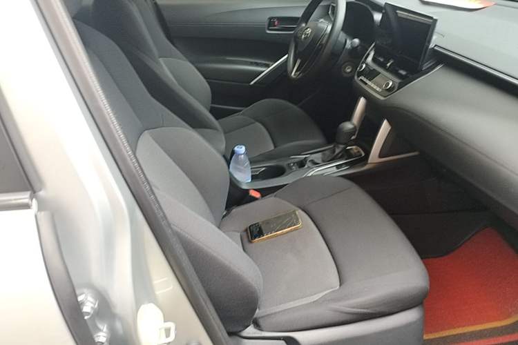 Used Toyota FRONTLANDER 2023 2.0L CVT Elite Edition Right Front Seat