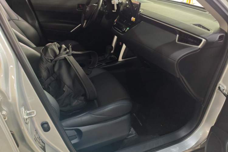 Used Toyota FRONTLANDER 2023 2.0L CVT Leading Edition Right Front Seat