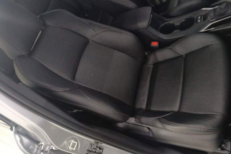 Used Toyota FRONTLANDER 2023 2.0L CVT Elite Edition Right Front Seat