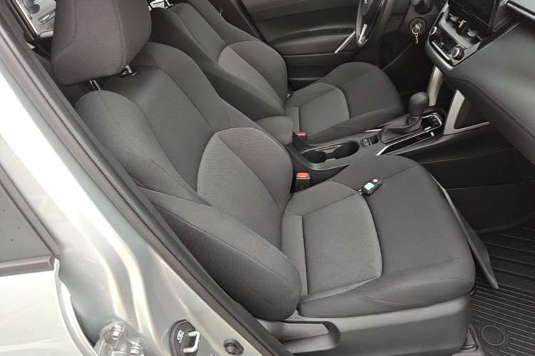 Used Toyota FRONTLANDER 2023 2.0L CVT Elite Edition Right Front Seat
