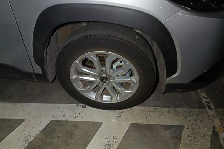 Used Toyota FRONTLANDER 2023 2.0L CVT Elite Edition Right Front Wheel Hub