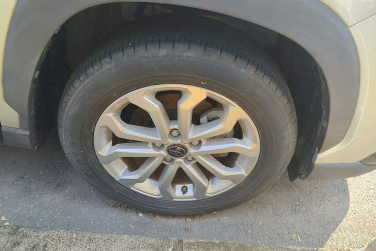 Used Toyota FRONTLANDER 2023 2.0L CVT Leading Edition Right Front Wheel Hub