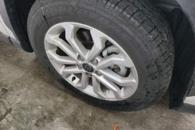 Used Toyota FRONTLANDER 2023 2.0L CVT Elite Edition Right Front Wheel Hub
