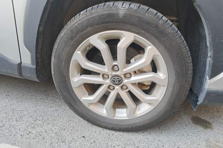 Used Toyota FRONTLANDER 2023 2.0L CVT Leading Edition Right Front Wheel Hub