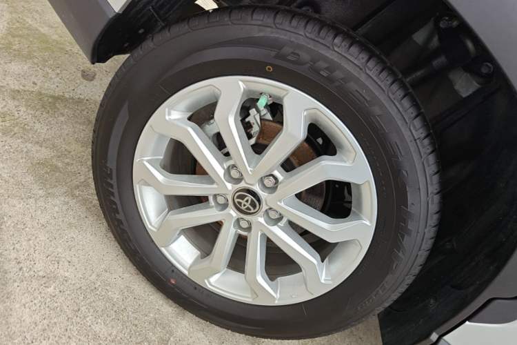 Used Toyota FRONTLANDER 2023 2.0L CVT Elite Edition Right Rear Wheel Hub