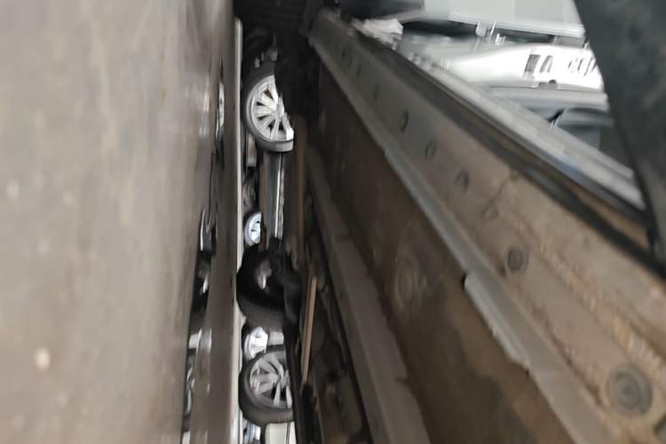 Used Toyota FRONTLANDER 2023 2.0L CVT Leading Edition Right Side Sill