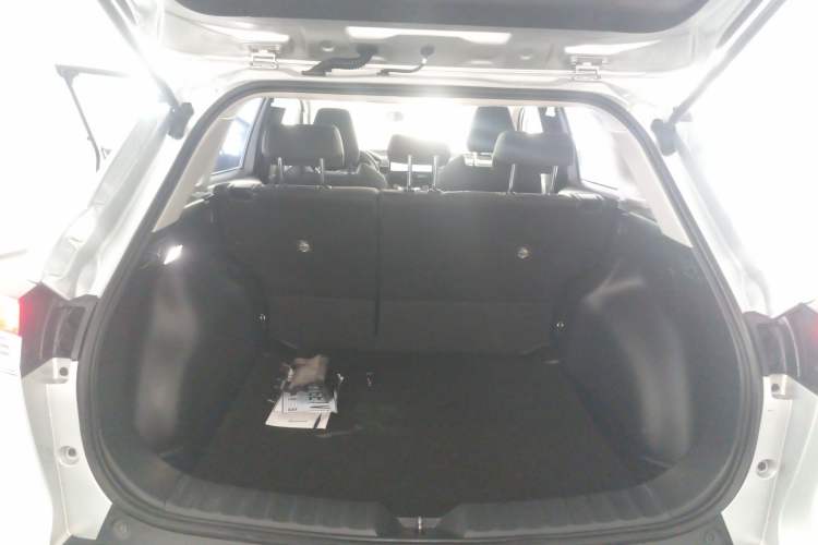 Used Toyota FRONTLANDER 2023 2.0L CVT Elite Edition Trunk