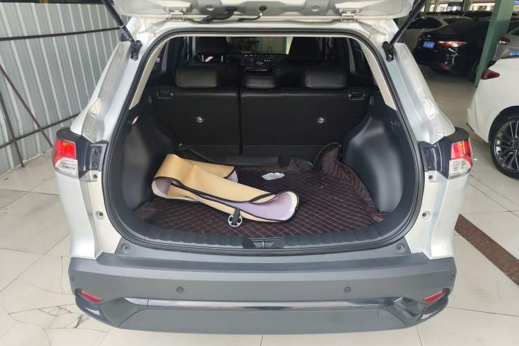 Used Toyota FRONTLANDER 2023 2.0L CVT Elite Edition Trunk