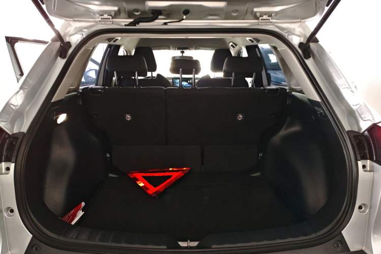 Used Toyota FRONTLANDER 2023 2.0L CVT Elite Edition Trunk