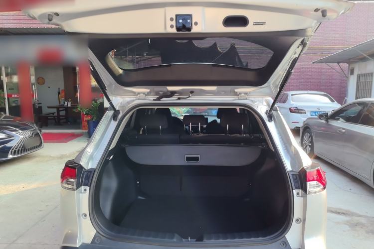 Used Toyota FRONTLANDER 2023 2.0L CVT Leading Edition Trunk