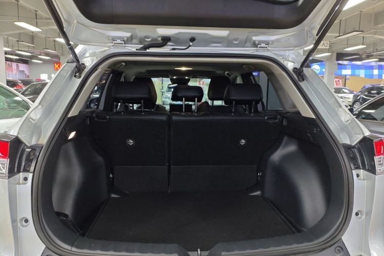 Used Toyota FRONTLANDER 2023 2.0L CVT Leading Edition Trunk