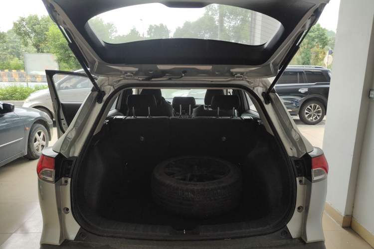 Used Toyota FRONTLANDER 2023 2.0L CVT Leading Edition Trunk