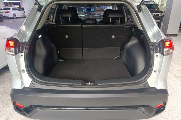 Used Toyota FRONTLANDER 2023 2.0L CVT Elite Edition Trunk