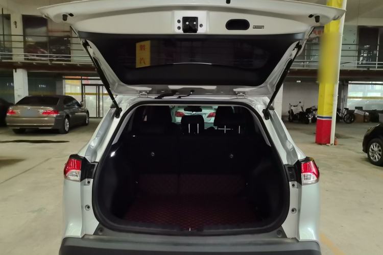 Used Toyota FRONTLANDER 2023 2.0L CVT Leading Edition Trunk