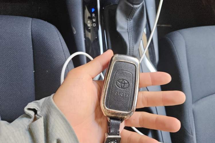Used Toyota FRONTLANDER 2023 2.0L CVT Leading Edition Vehicle Key