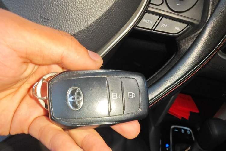 Used Toyota FRONTLANDER 2023 2.0L CVT Leading Edition Vehicle Key