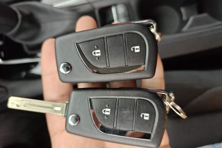 Used Toyota FRONTLANDER 2023 2.0L CVT Elite Edition Vehicle Key