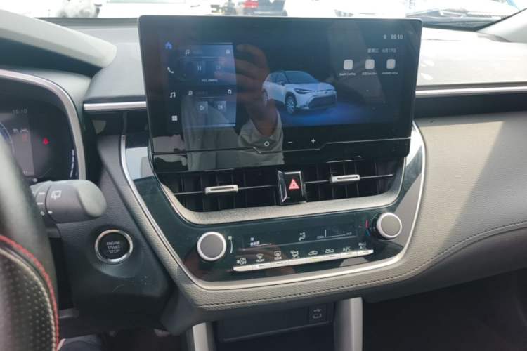 Used Toyota FRONTLANDER 2023 2.0L CVT Luxury Edition Audio And AC Panel