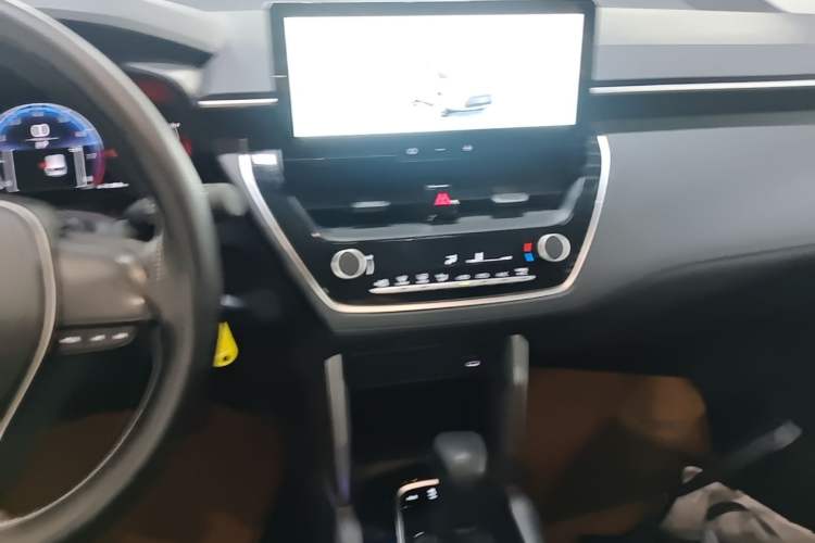 Used Toyota FRONTLANDER 2023 2.0L CVT Elite Edition Audio And AC Panel