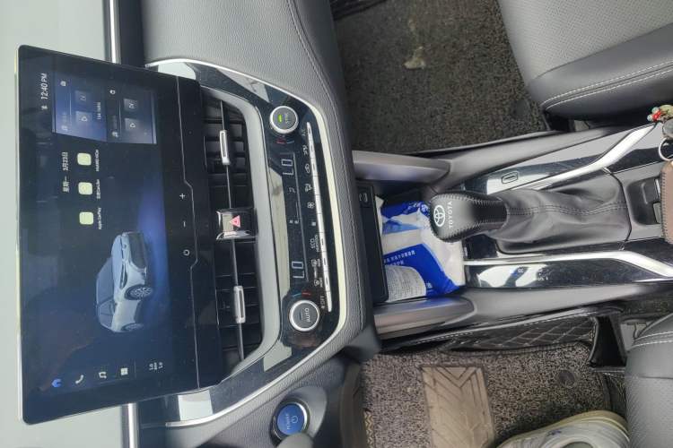 Used Toyota FRONTLANDER 2023 2.0L Smart Electric Hybrid Dual-Engine Luxury Edition Audio And AC Panel