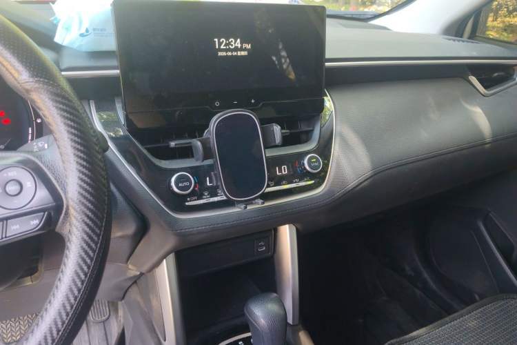 Used Toyota FRONTLANDER 2023 2.0L Smart Electric Hybrid Dual-Engine Leading Edition Audio And AC Panel