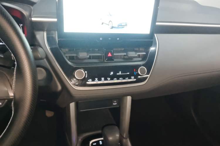 Used Toyota FRONTLANDER 2023 2.0L CVT Elite Edition Audio And AC Panel
